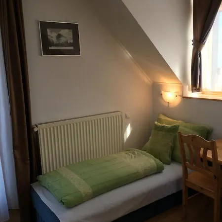 ゲストハウス Balaton Vendeghaz