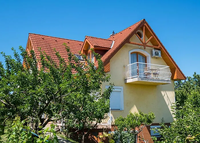 Balaton Vendeghaz Balatonfured