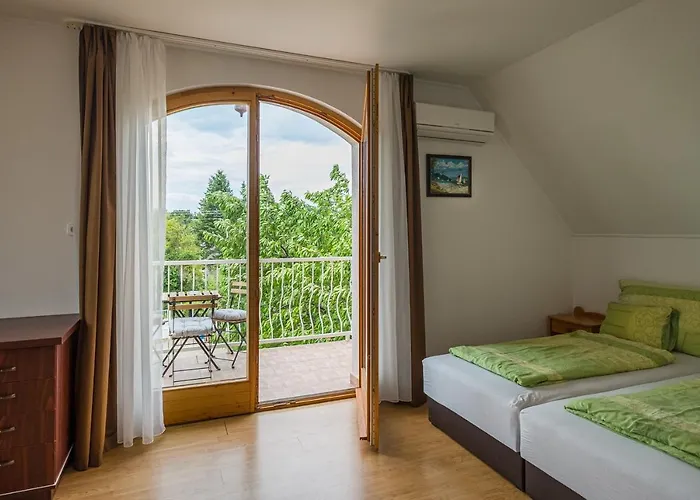 Guest house Balaton Vendeghaz Balatonfured